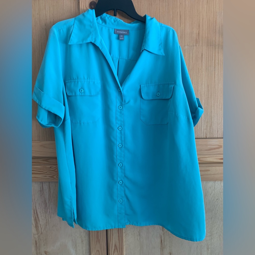 Woman’s Essentials Teal Button Up Shirt Sz 2X